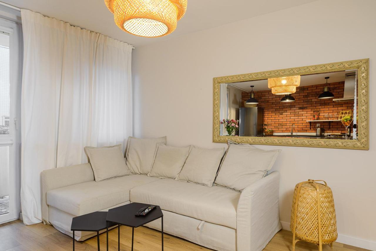 P&O Apartments Hawajska ワルシャワ エクステリア 写真