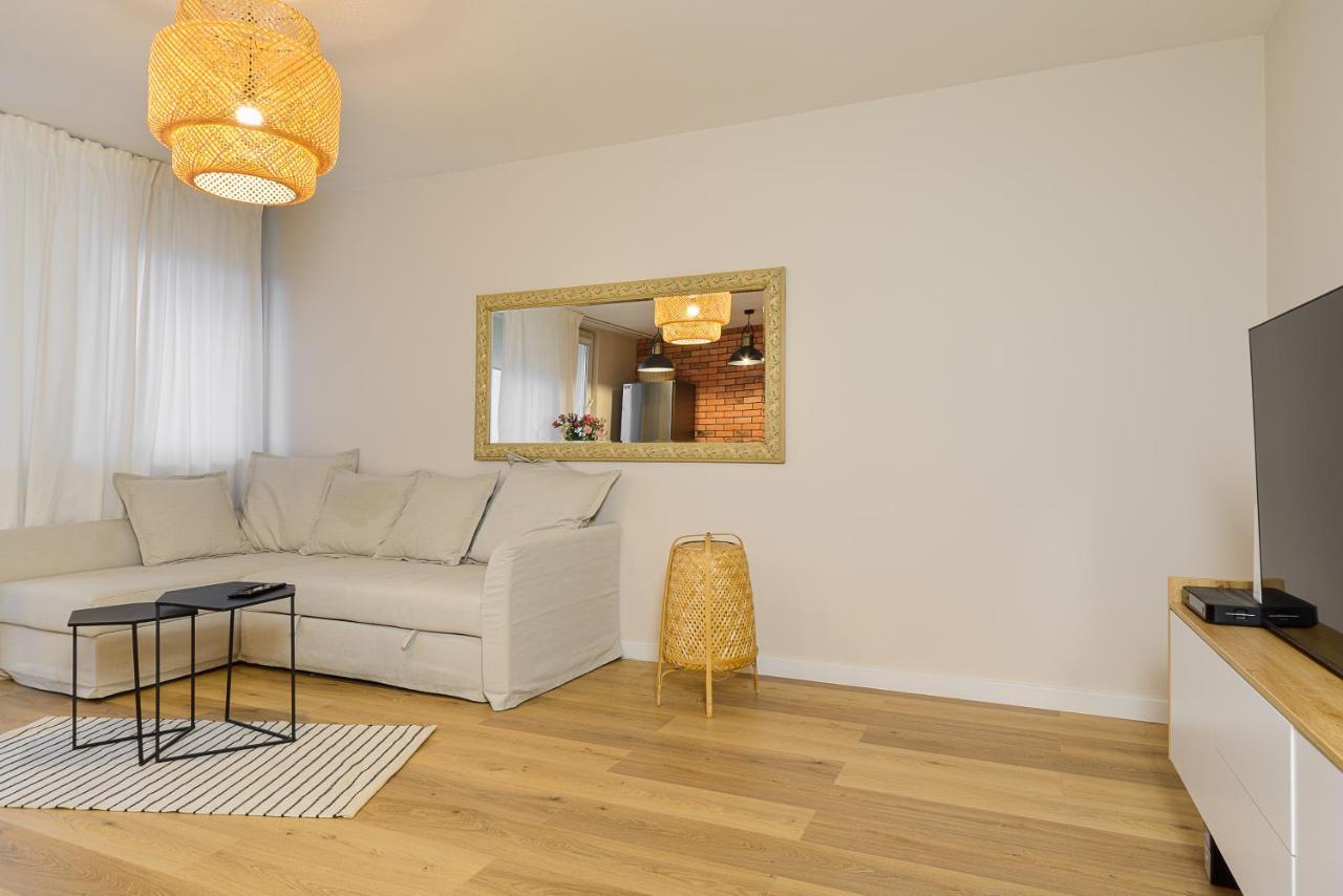P&O Apartments Hawajska ワルシャワ エクステリア 写真